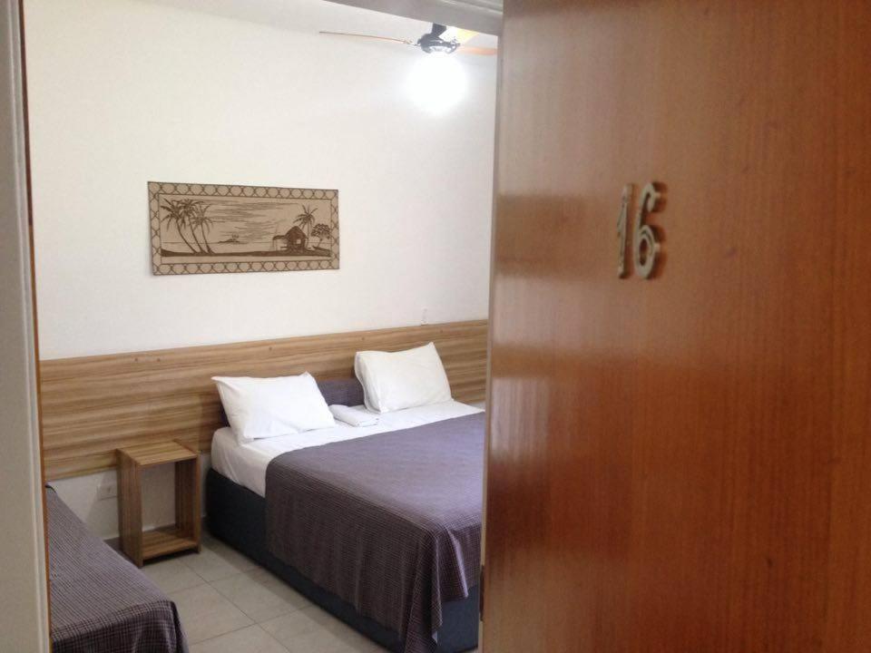 Pousada Parque Suites Estacionamento E Piscina Guarujá Kamer foto
